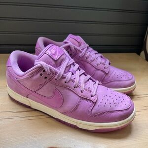 Nike Dunk Premium Low Rush Fuchsia Women’s Size 7